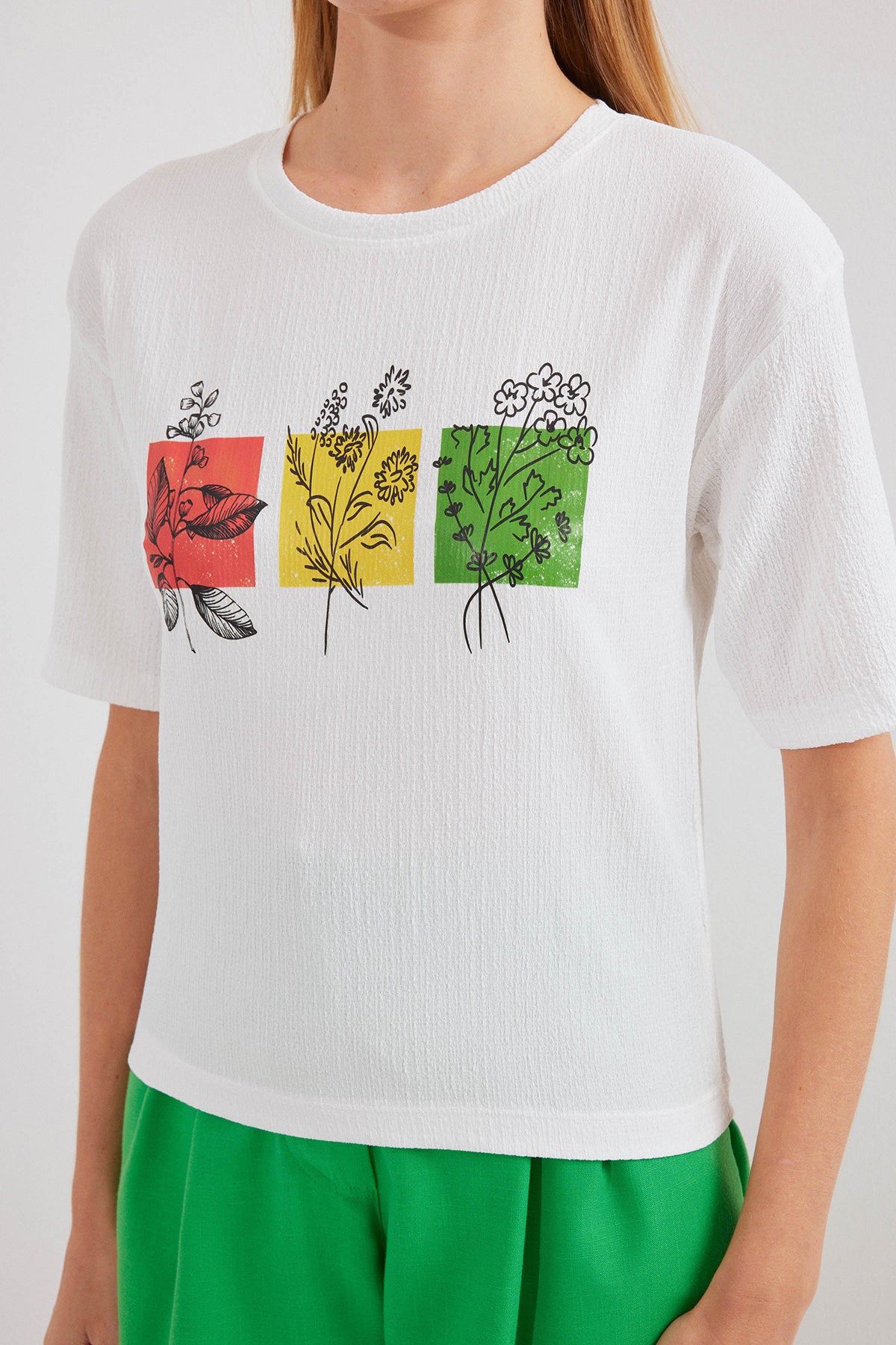 913 Tricou Basic Tricot Tipărit - Alb