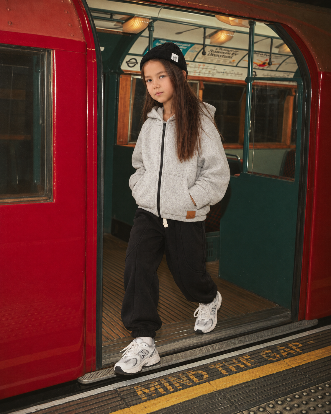 Çocuk Kapüşonlu Fermuarlı Sweatshirt | Şardonlu | 3–9 Yaş | 3 Renk | RG1791 - SİYAH