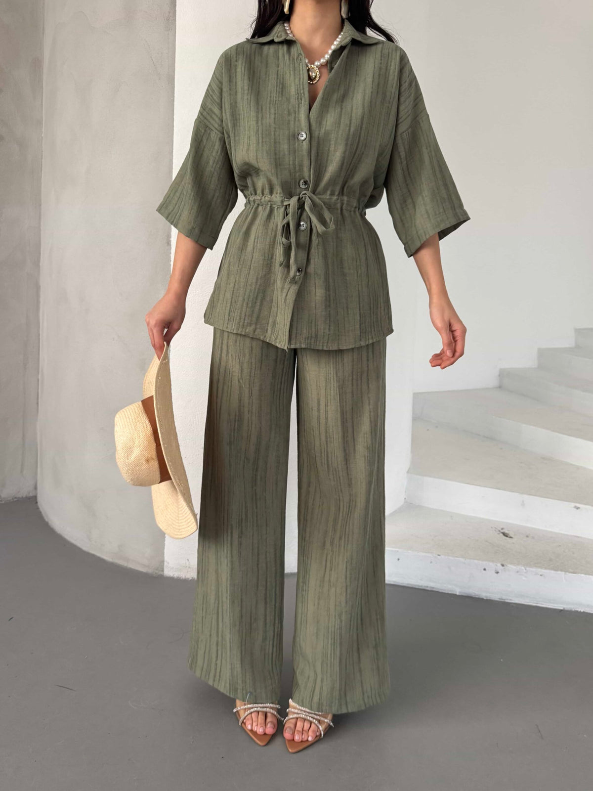 Ansamblu cămașă și pantalon - Khaki