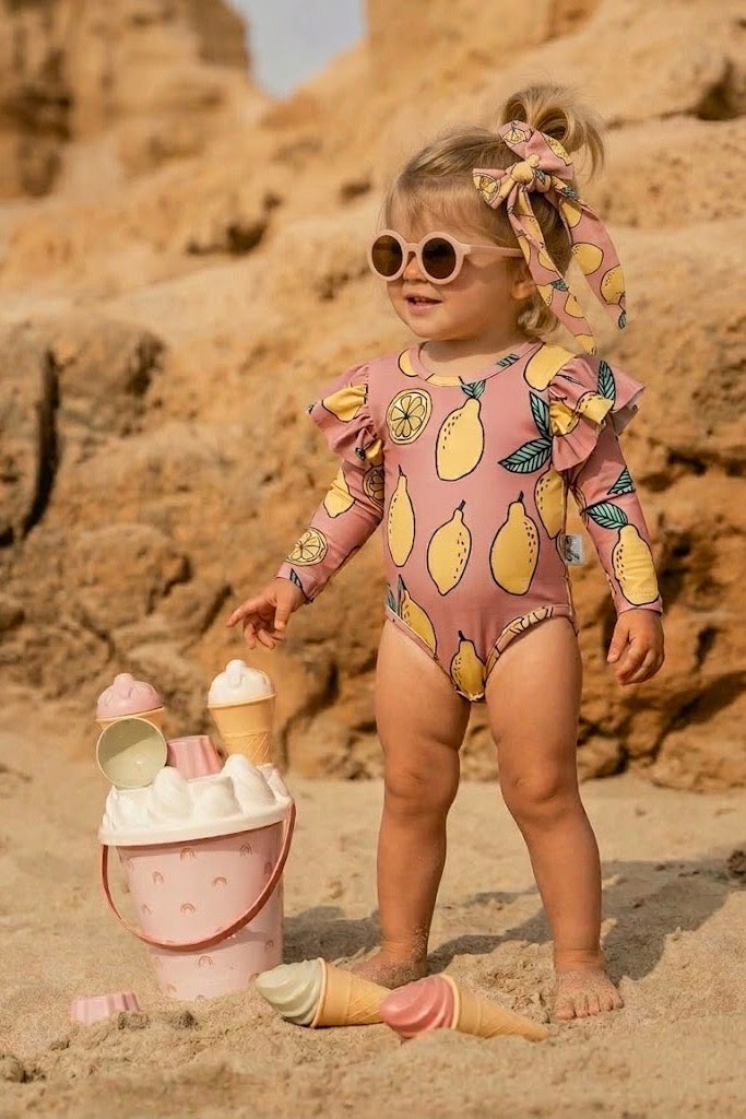 UV Korumalı Bebek Fırfırlı Uzun Kollu Mayo Ve Saç Tokası | 6 Ay–4 Yaş | RG Brand | RG337 - PEMBE LİMON