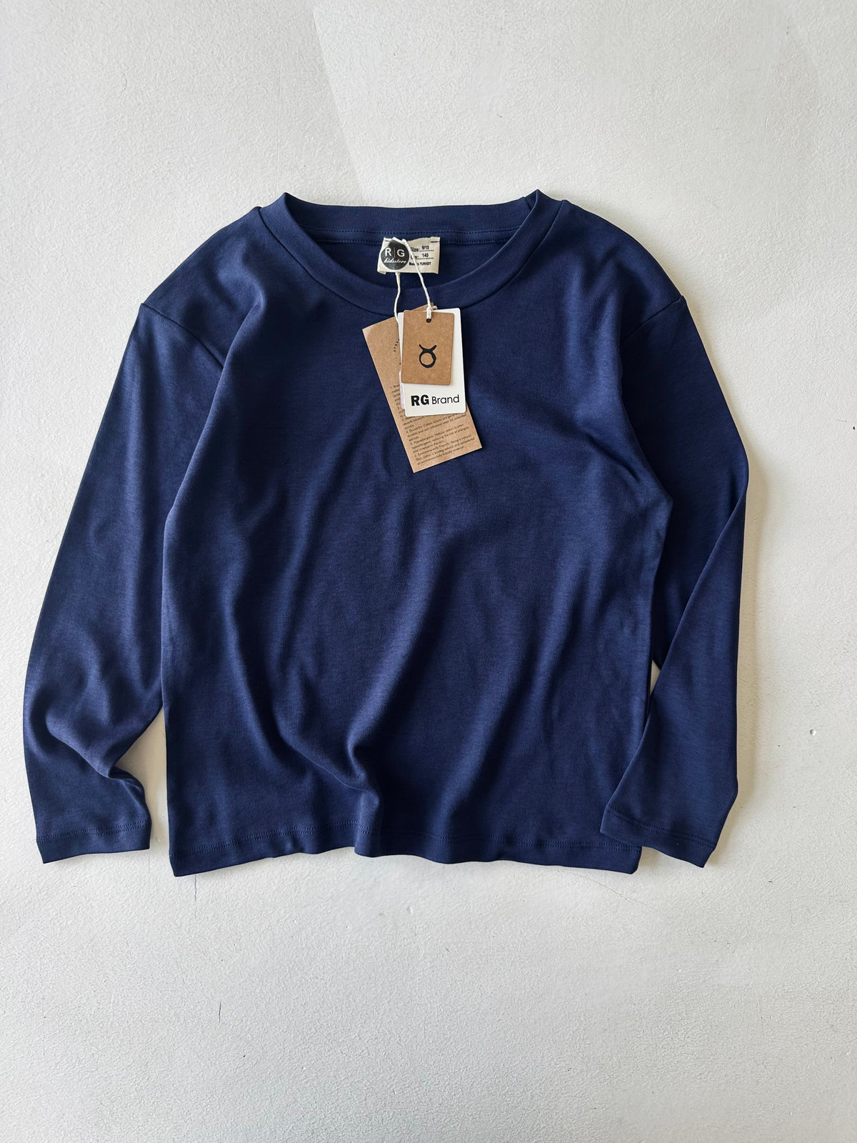 Young Kids Basic Long-Sleeve Cotton T-Shirt | Girls and Boys | Ages 9-15 | RG Brand | RG3701 - SAKS