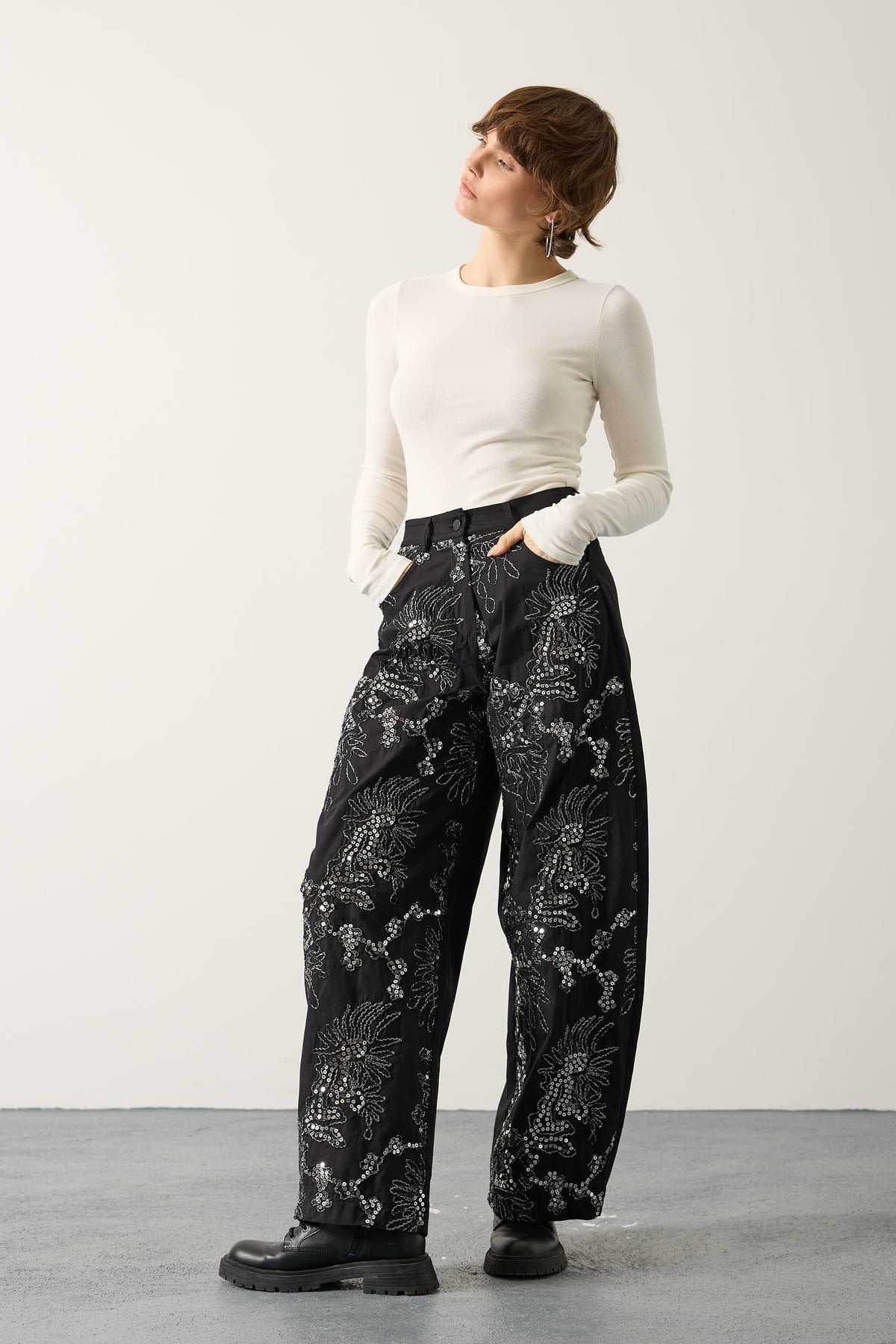 PANTALON BALON CU CUSĂTURI - Negru