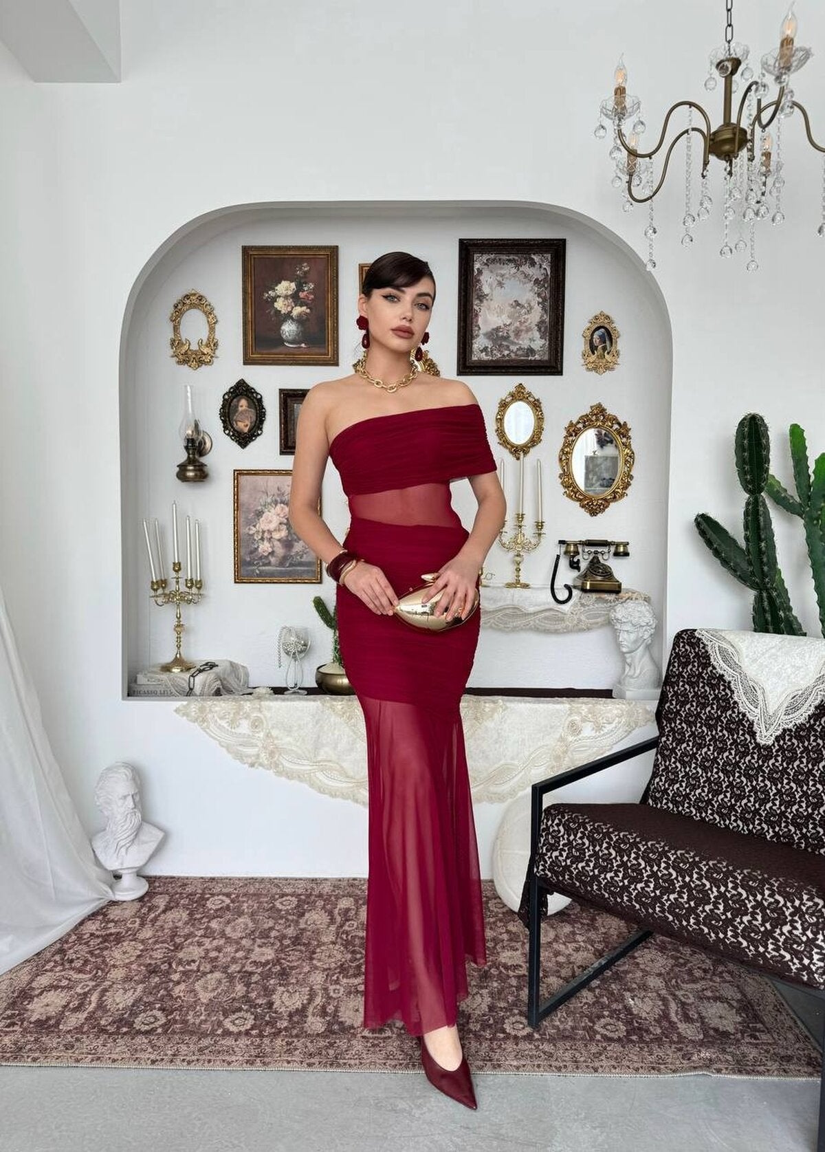 Rochie transparentă cu scoarță