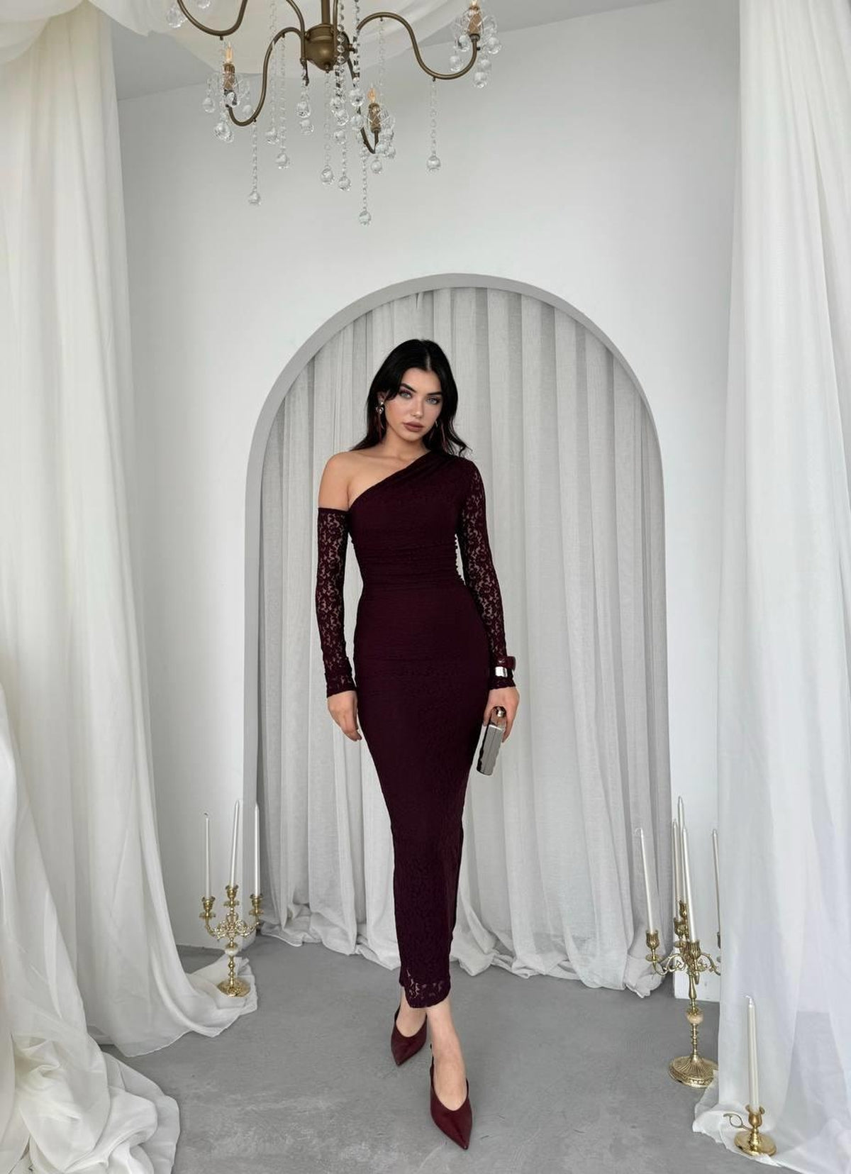 Rochie Bees cu un singur umăr