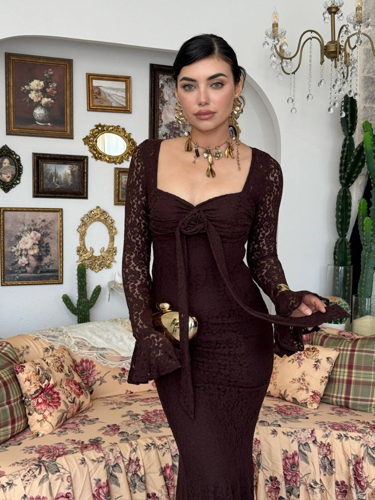 Rochie Cesam Gül Detaliată