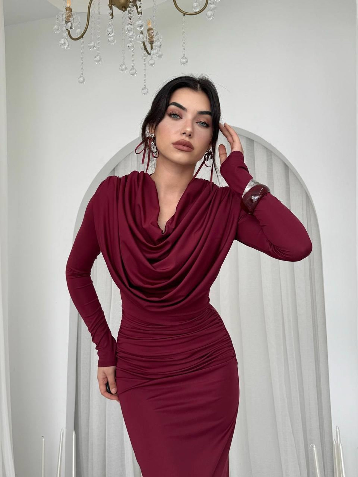 Crimson Drape Elbise