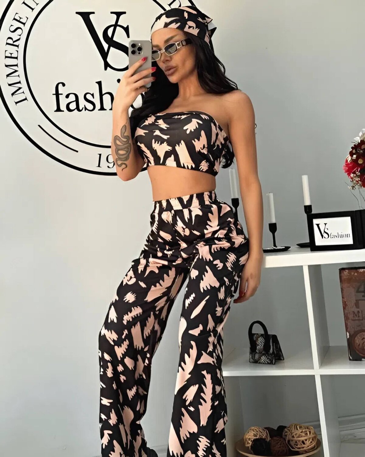 SET CU DETALIU BANDANĂ CROP