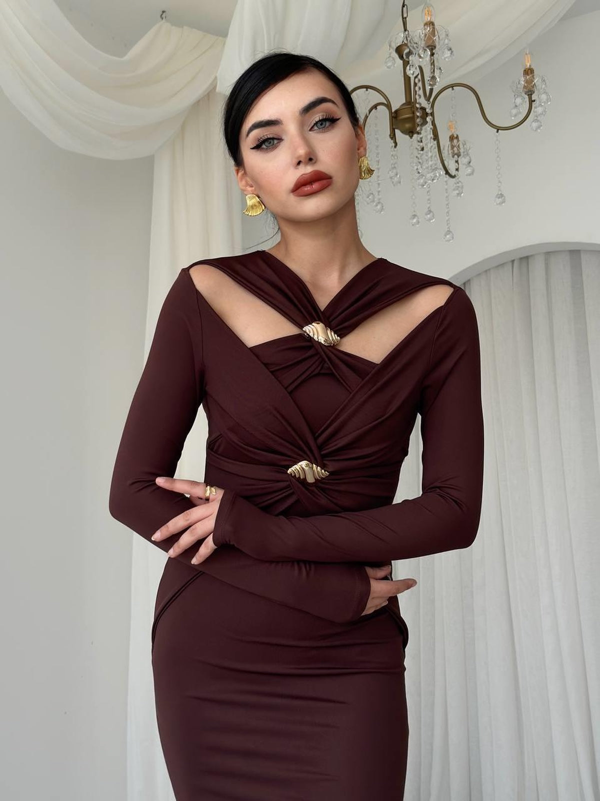 Dande Broş Detaylı Elbise