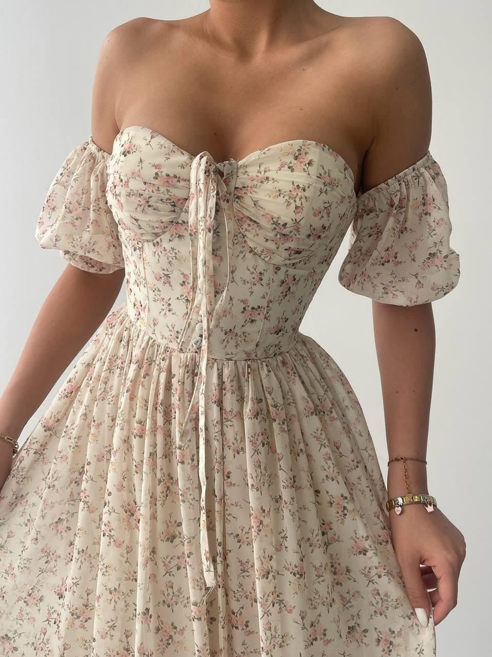 Rochie cu elastic în talie Della Beli