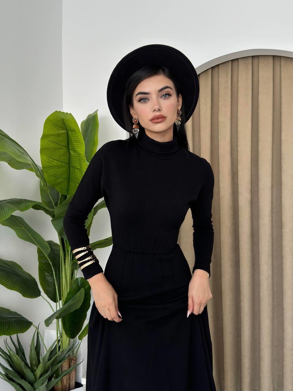 Rochie midi Dina cu gât la baza gâtului