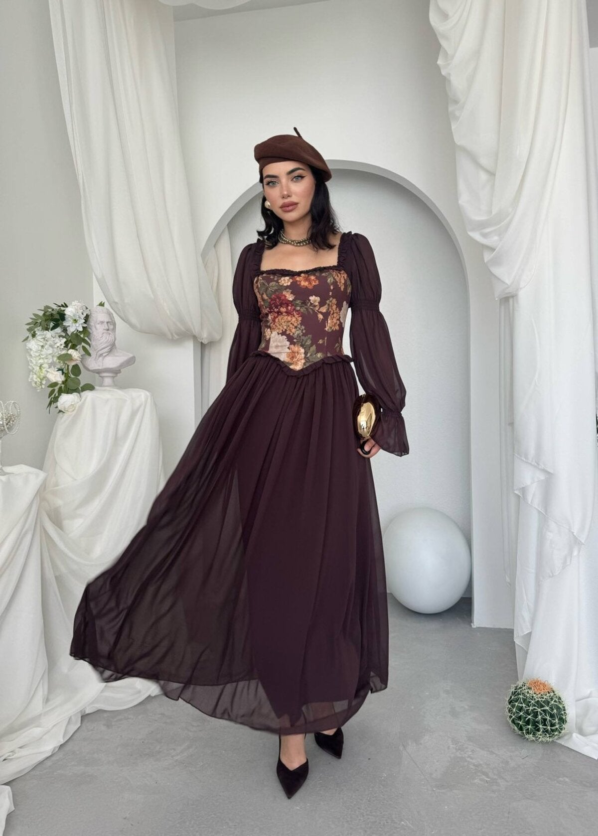 Rochie cu detalii florale Elfı
