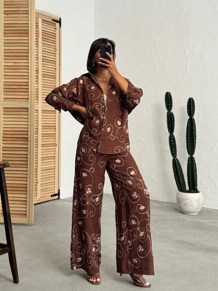 Pantaloni brodați en-gros -
