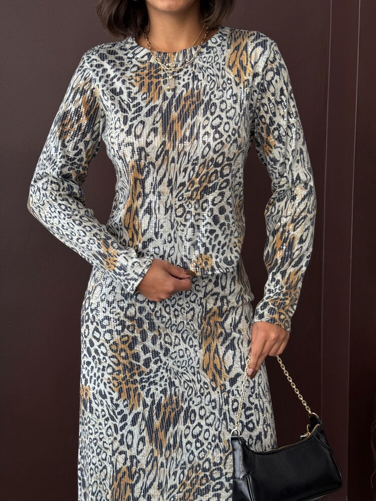 Topshow - Wholesale Women's Leopard Print Lycra Blouse - Day and Night Outfit - Light Leopard