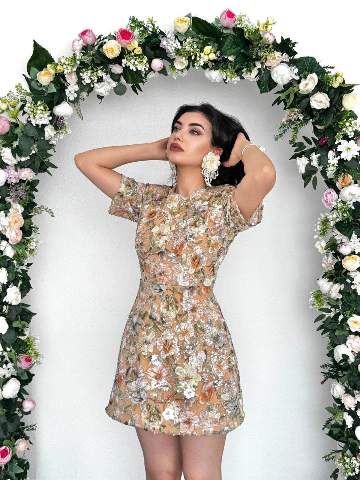 Flowes Rochie cu Detalii din Pietre de Cristal