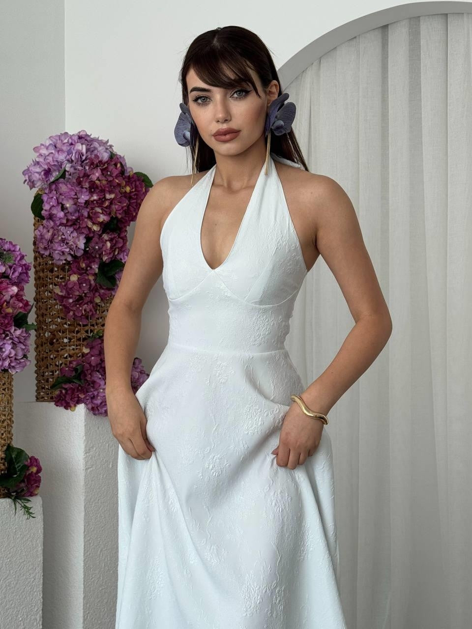 Rochie cu legătură la gât