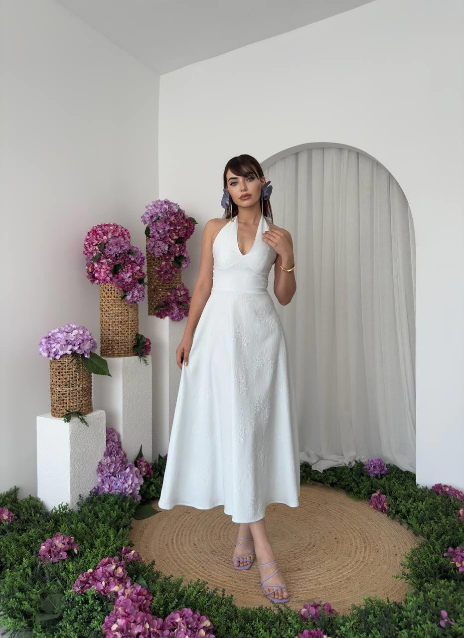 Rochie cu legătură la gât