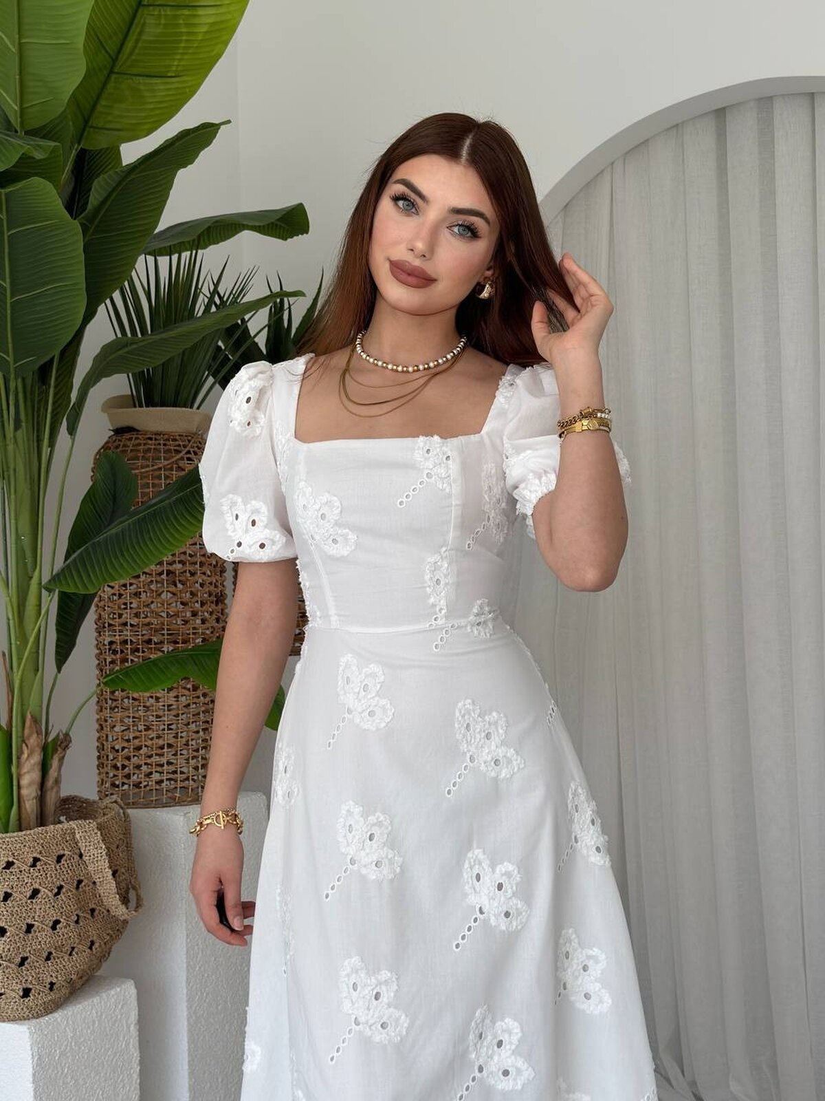Rochie cu mâneci balon și imprimeu grafic