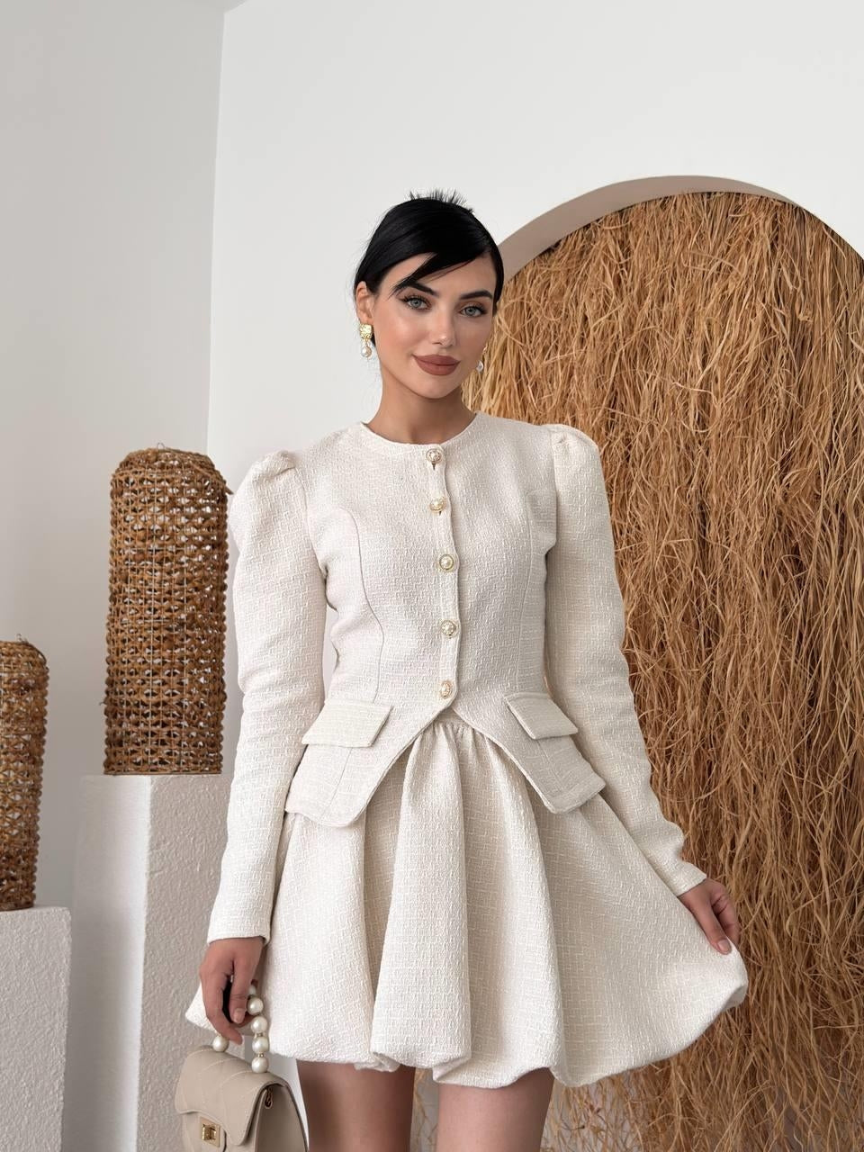 Compleu cu detalii nasturi Hews