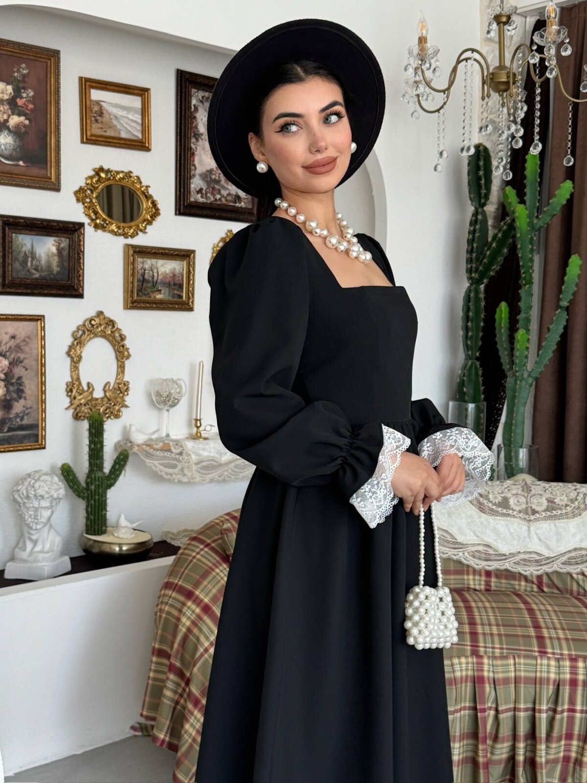 Rochie Huyno cu detalii din dantelă