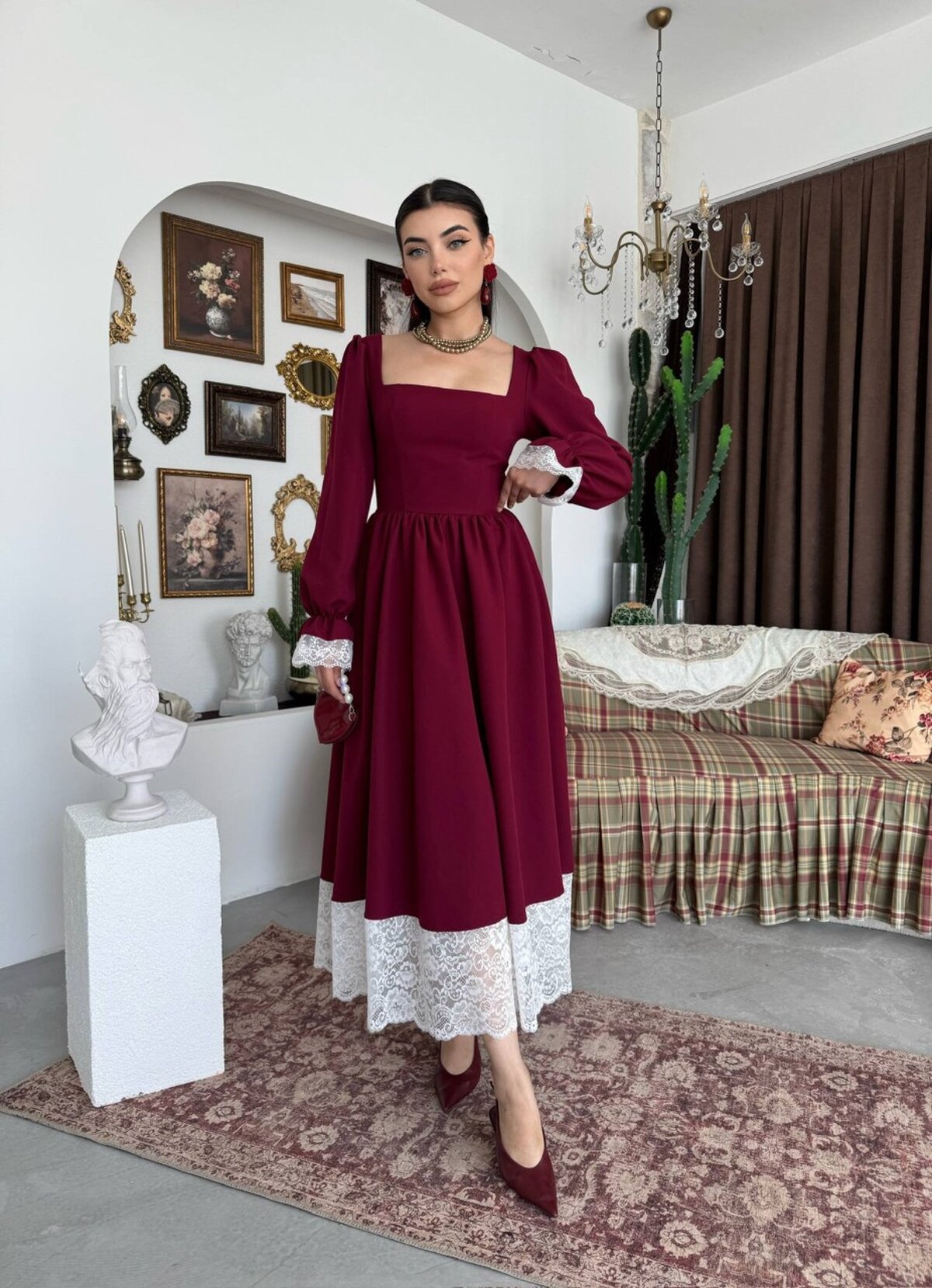 Rochie Huyno cu detalii din dantelă