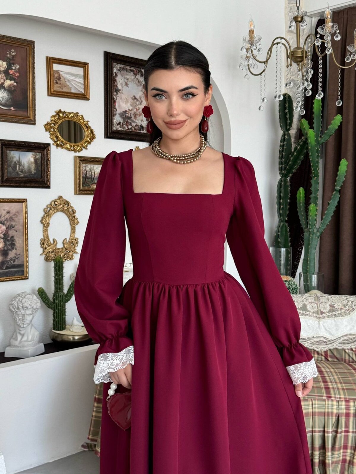 Rochie Huyno cu detalii din dantelă