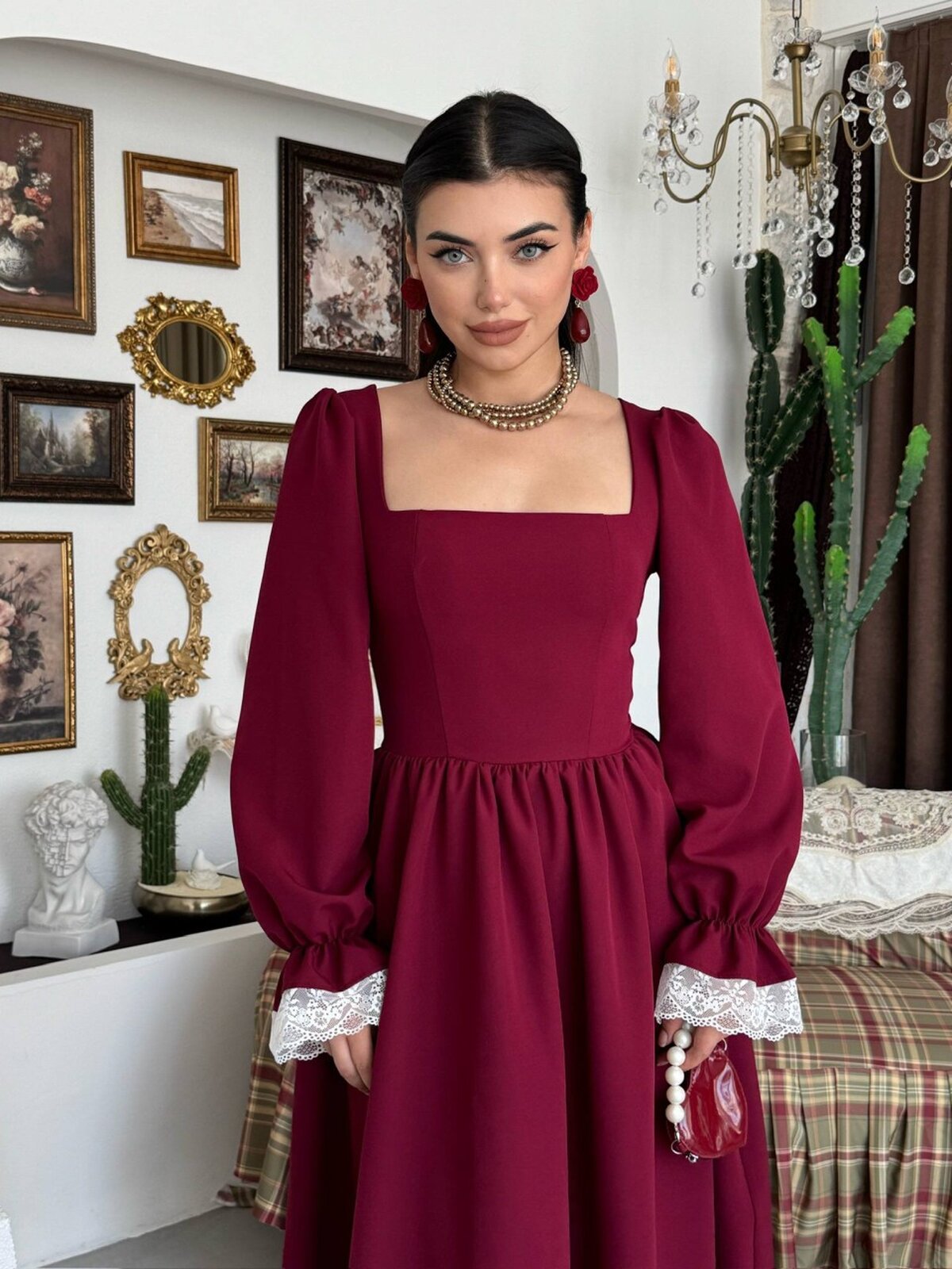 Rochie Huyno cu detalii din dantelă