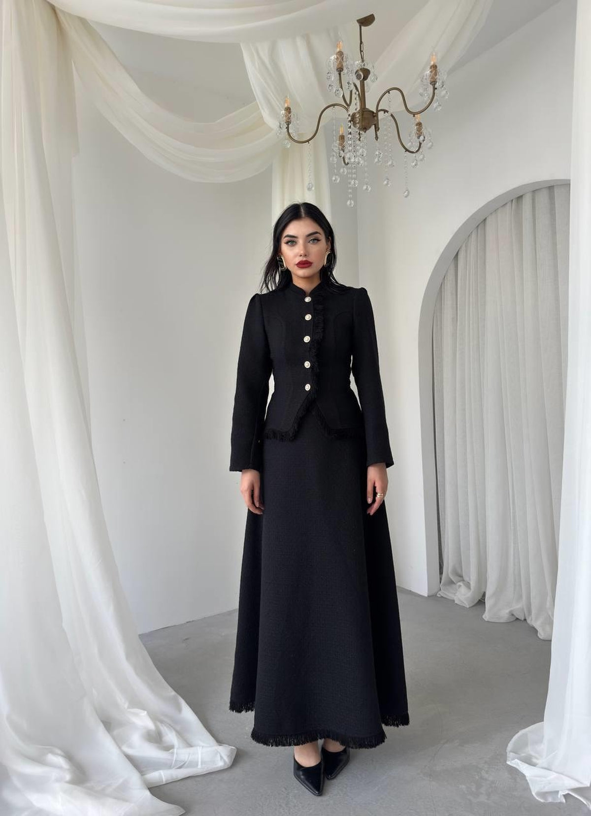 Costum Ixos cu nasturi