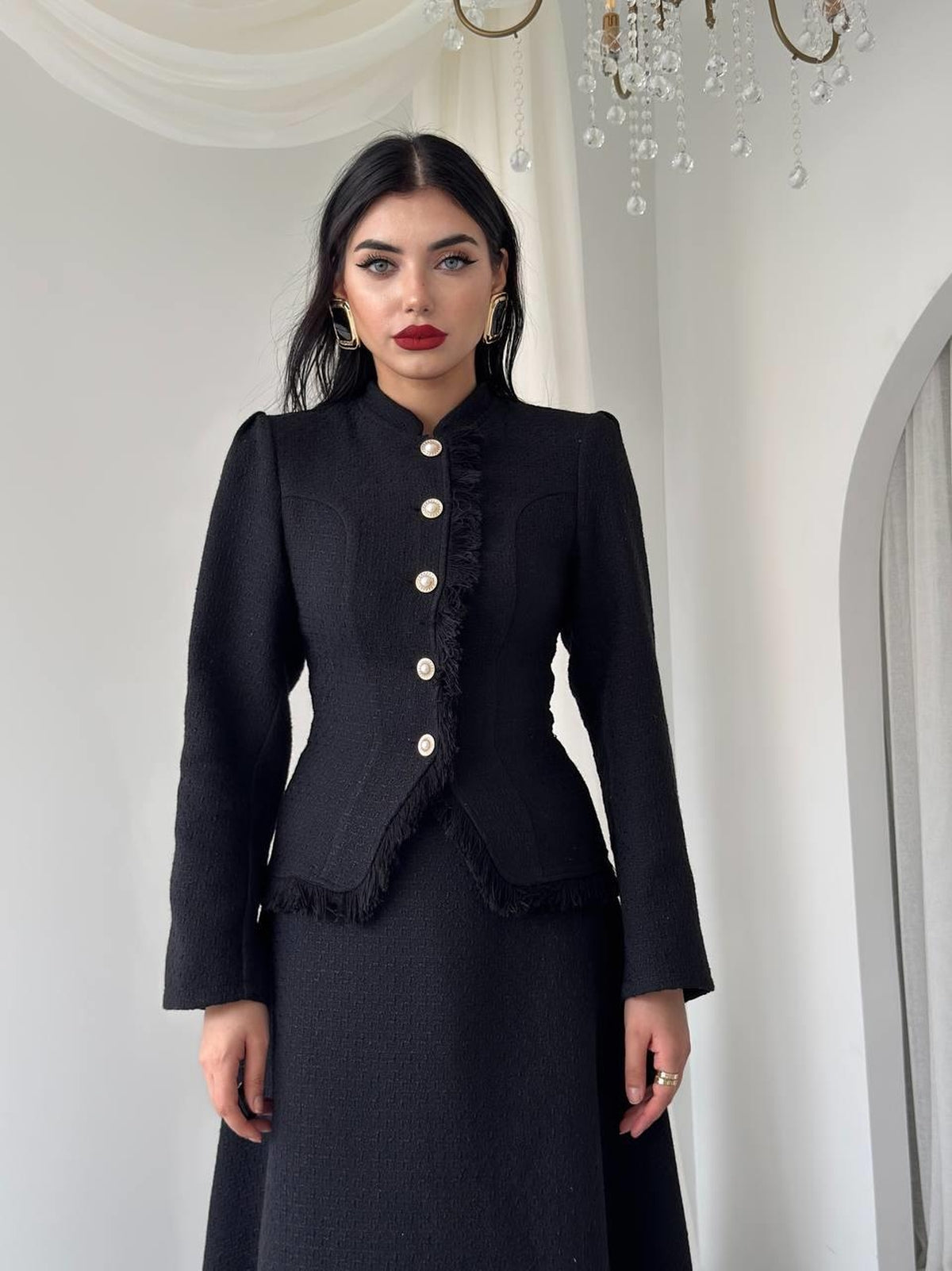 Costum Ixos cu nasturi