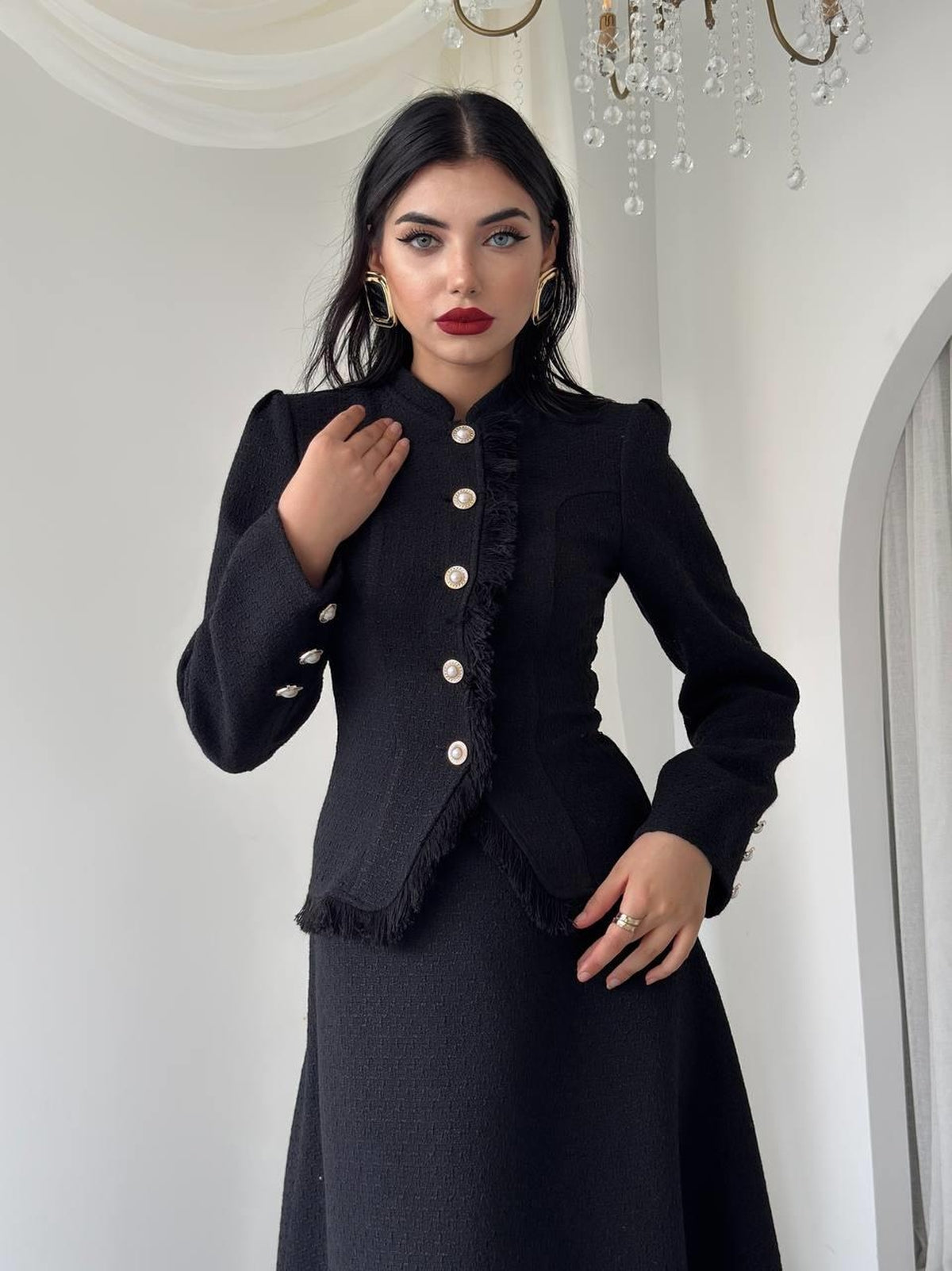 Costum Ixos cu nasturi