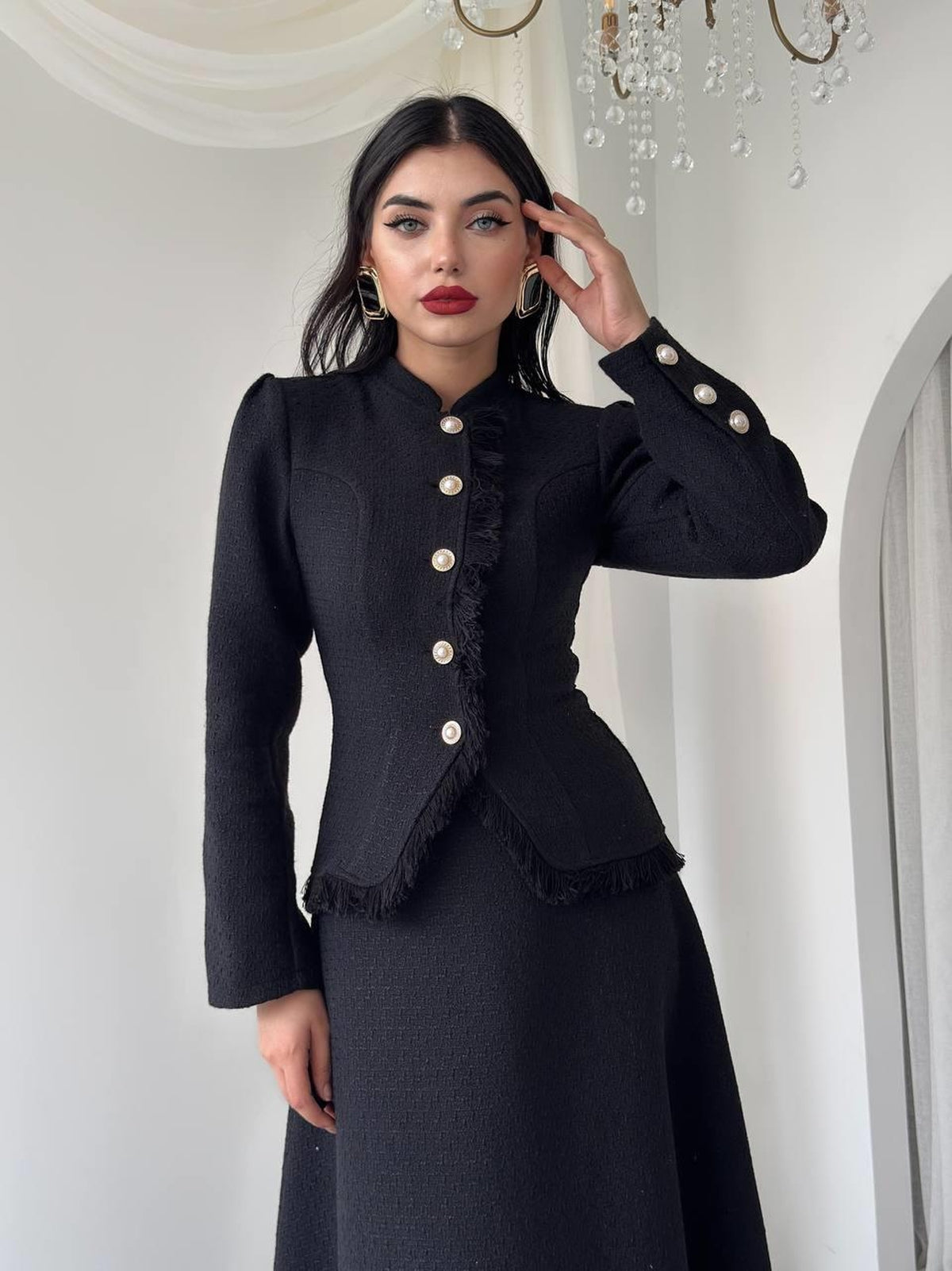Costum Ixos cu nasturi