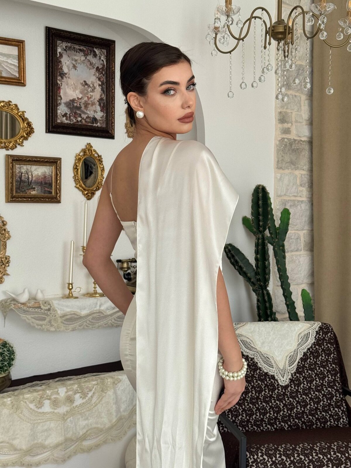 Rochie Junas cu detaliu la guler