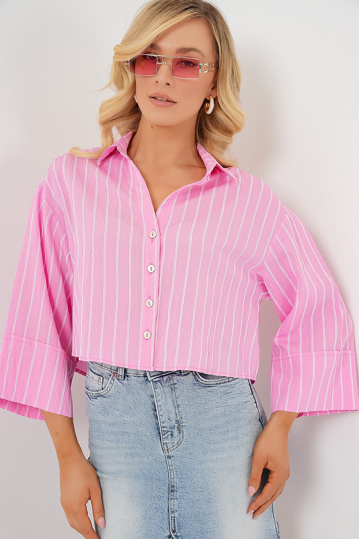 Kadın Çizgili Oversize Kısa Gömlek 20326 - Pembe