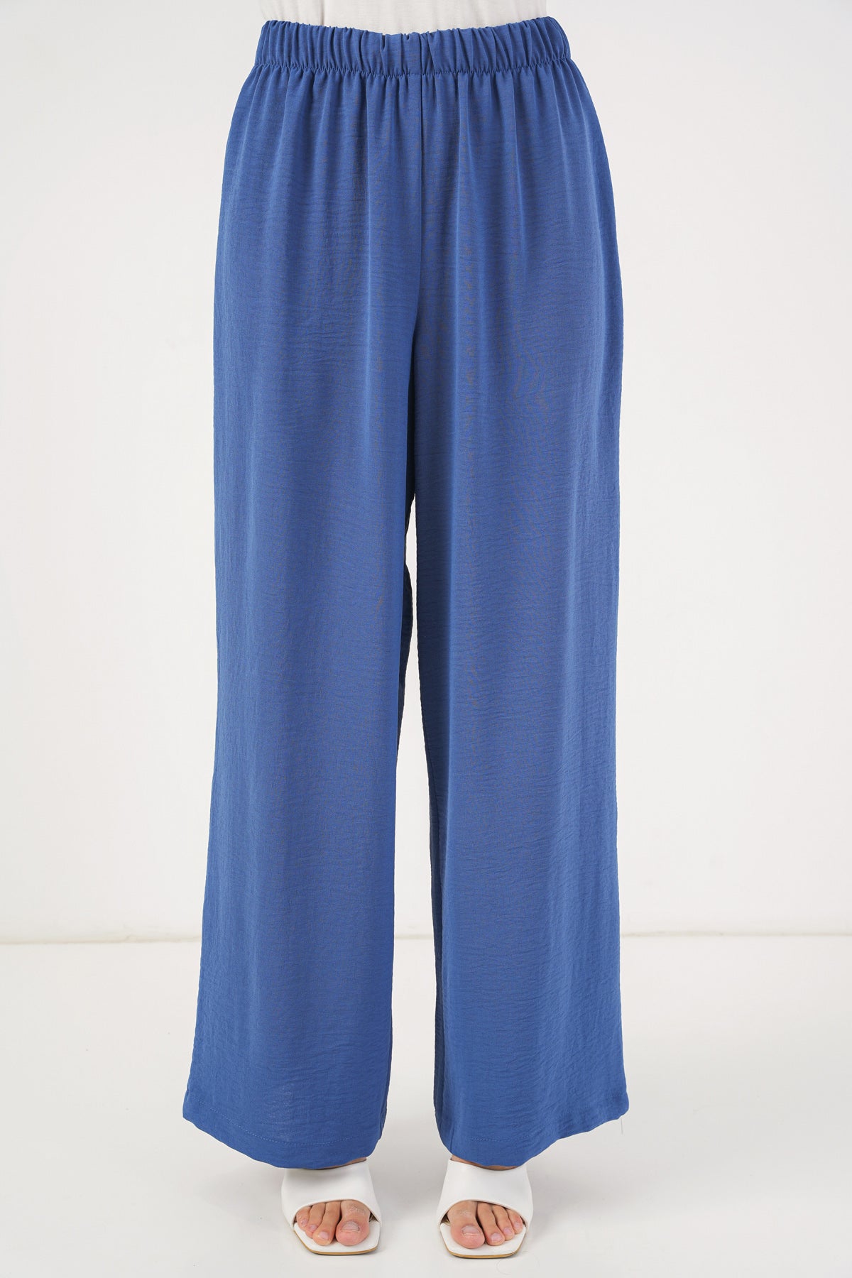 Set din Două Piese: Tunica cu Legătură Frontală și Pantaloni 6744 - Indigo