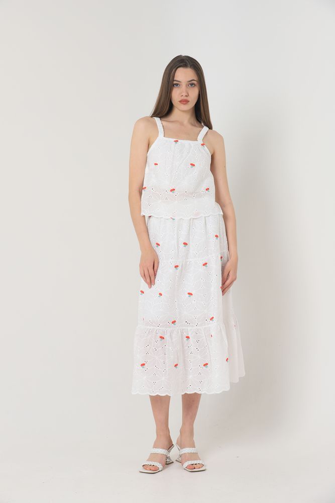 Fustă lungă cu broderie florală, en-gros - Roșie | TOPSHOW