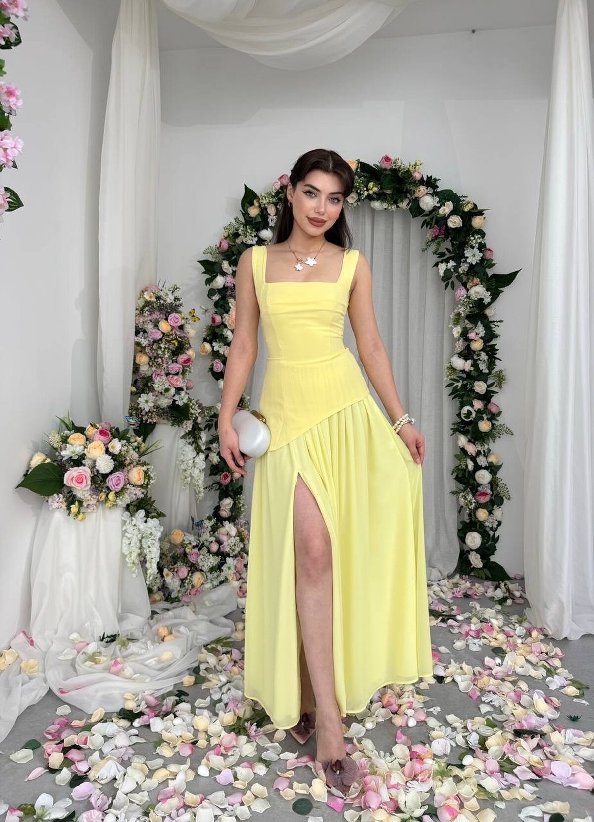 Rochie Luen cu șliț decorativ