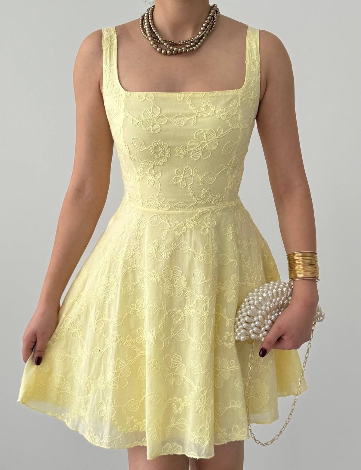 Rochie Lyro cu broderie florală