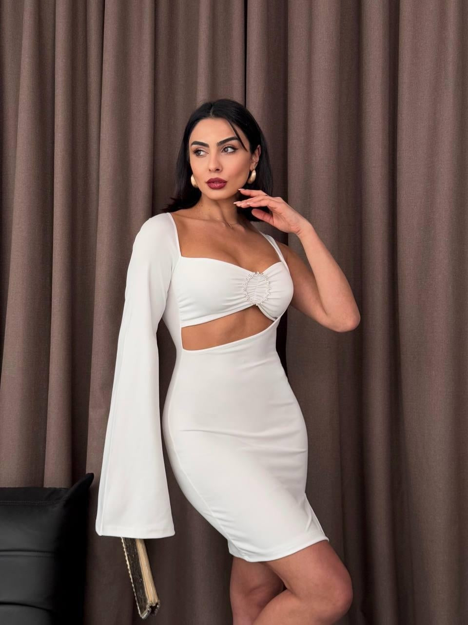 Rochie mini un mânec detaliu inel