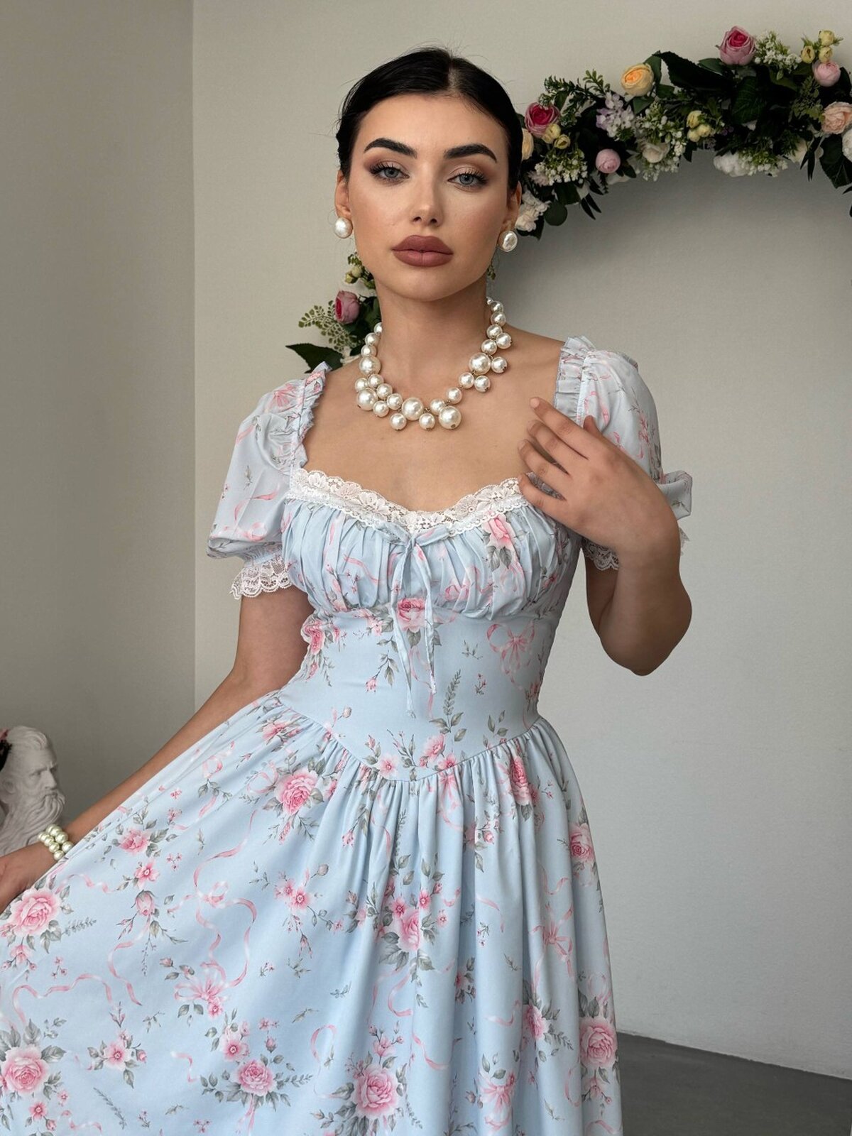 Rochie cu detalii din dantelă Munca