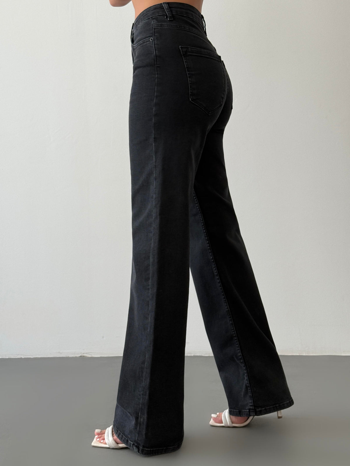 High-Waisted Wide-Leg Anthracite Jean Trousers