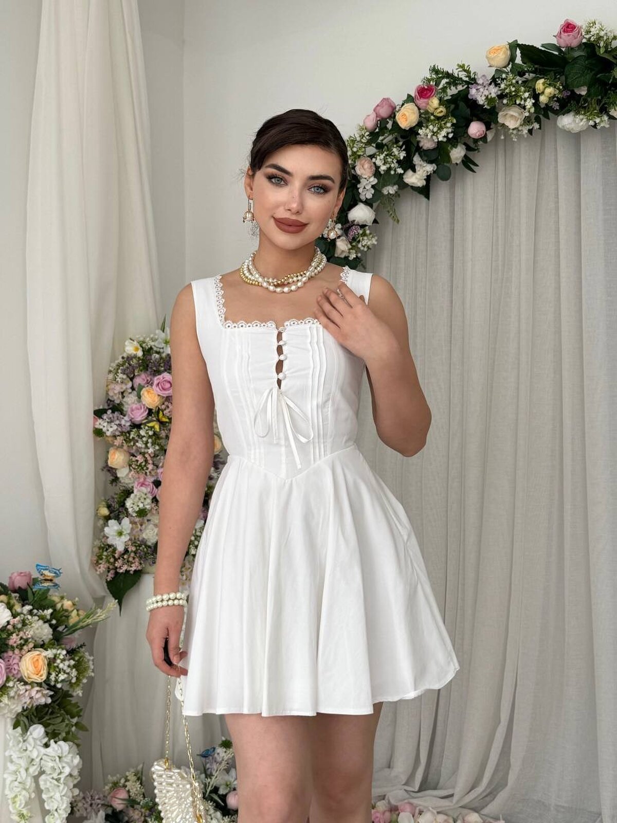 Nuklu Düğme Detaylı Elbise