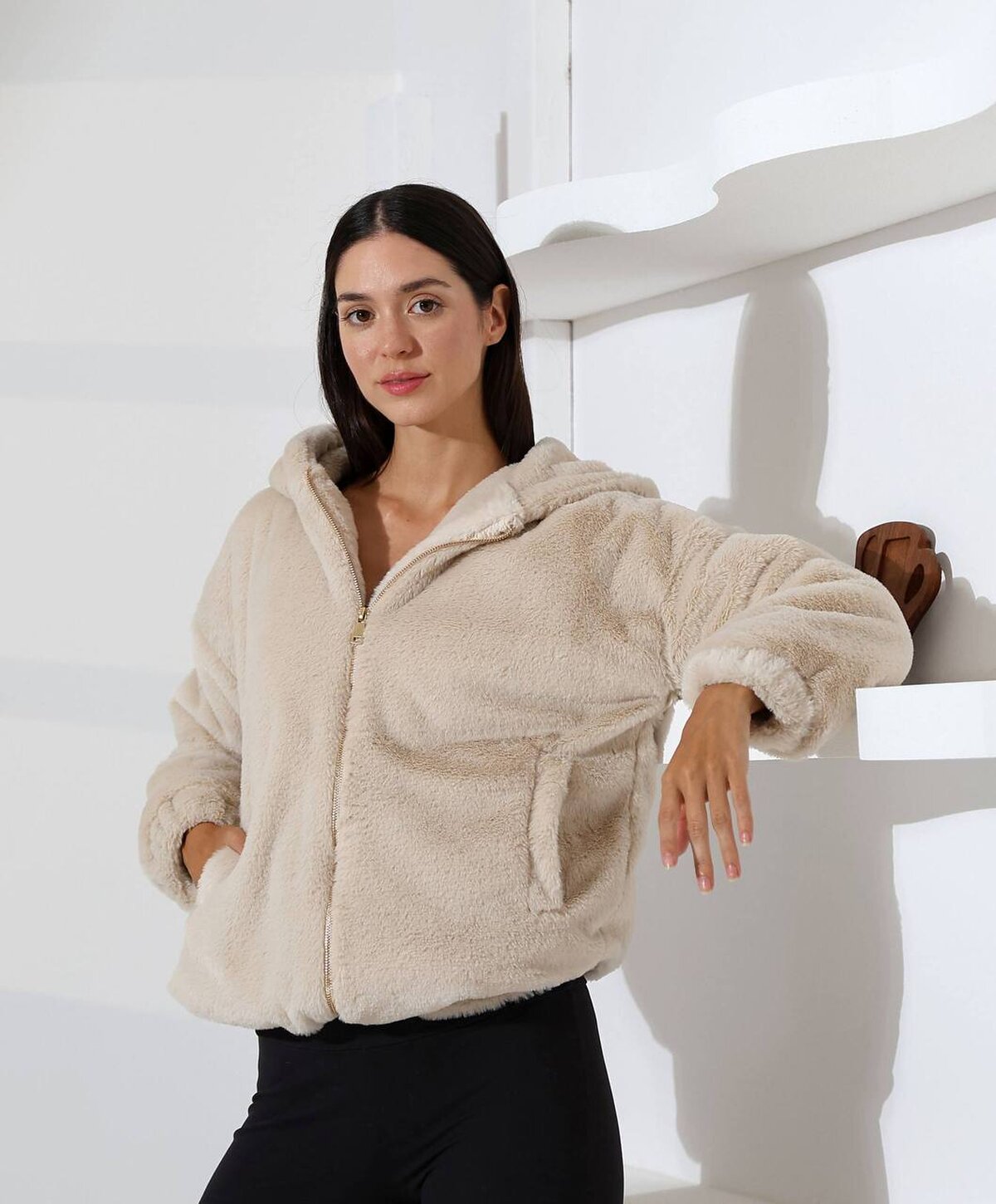 PELUŞ İÇİ ASTARLI MONT