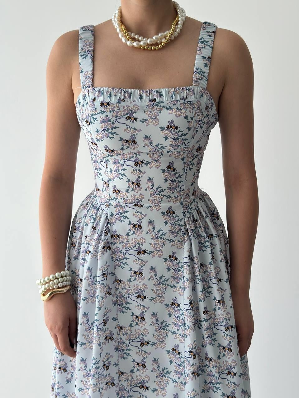 Rochie Strânsă Pou