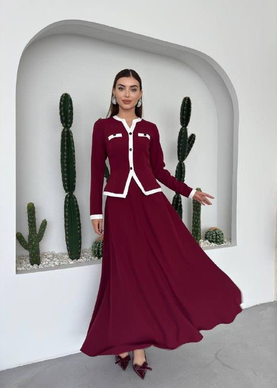 Costum Rax cu detalii nasturi