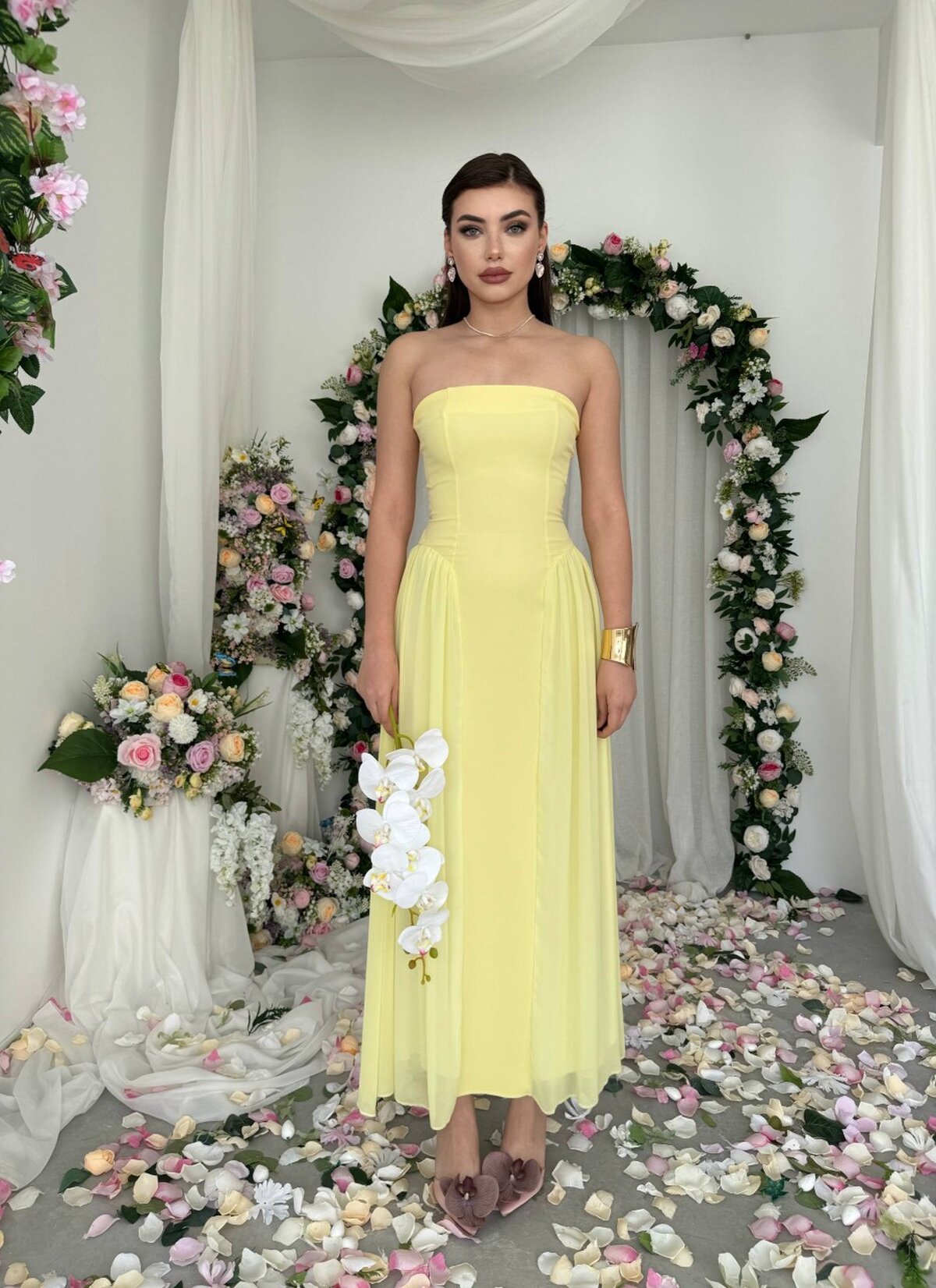 Rochie fără bretele Reny