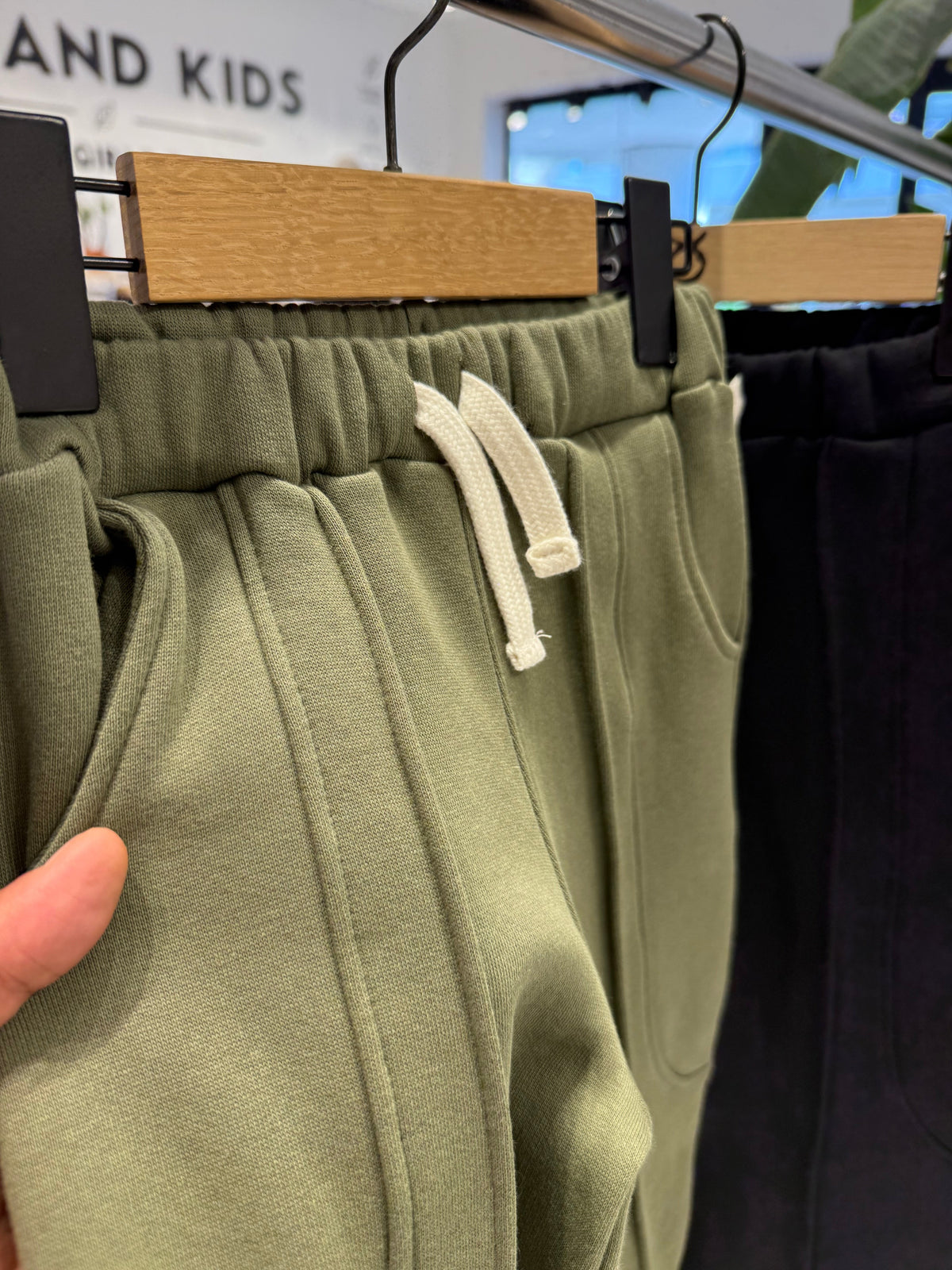 Çocuk Kavisli Cepli Jogger Pantolon | Bağcıklı Bol Kesim | 3–9 Yaş | 3 Renk | RG1790 - LACİVERT