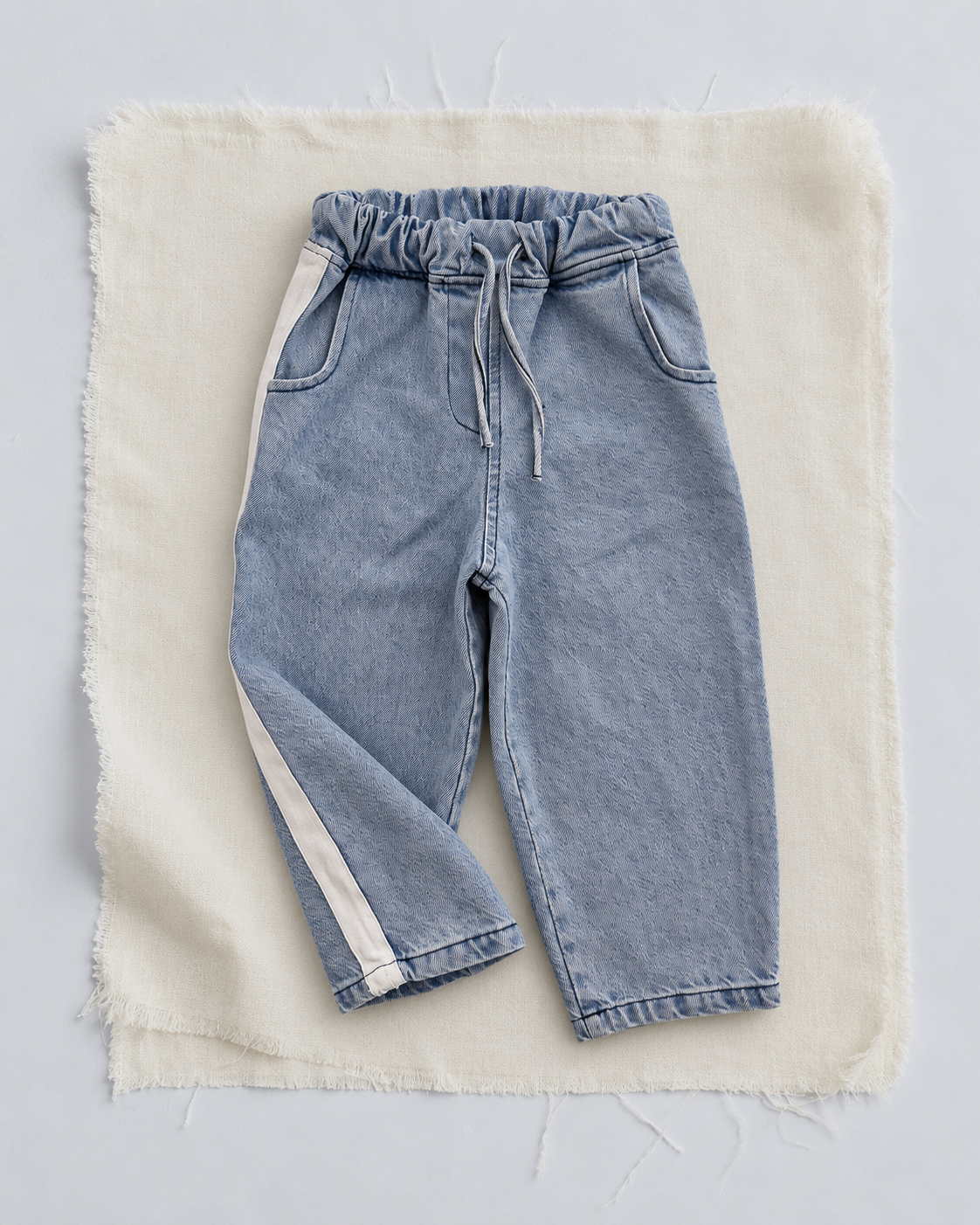 Pantaloni din denim pentru copii | Talie elastică cu dungi laterale | Vârste 3-9 ani | Fete și băieți | Bleumarin, Albastru | RG1792 - ALBASTRU