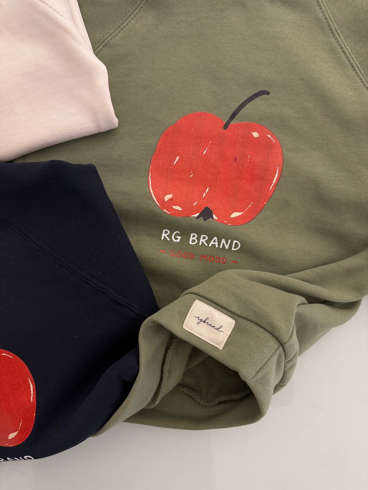 Çocuk Elma Figürlü Raglan Sweatshirt | 3–9 Yaş | 3 Renk | RG1794 - HAKİ