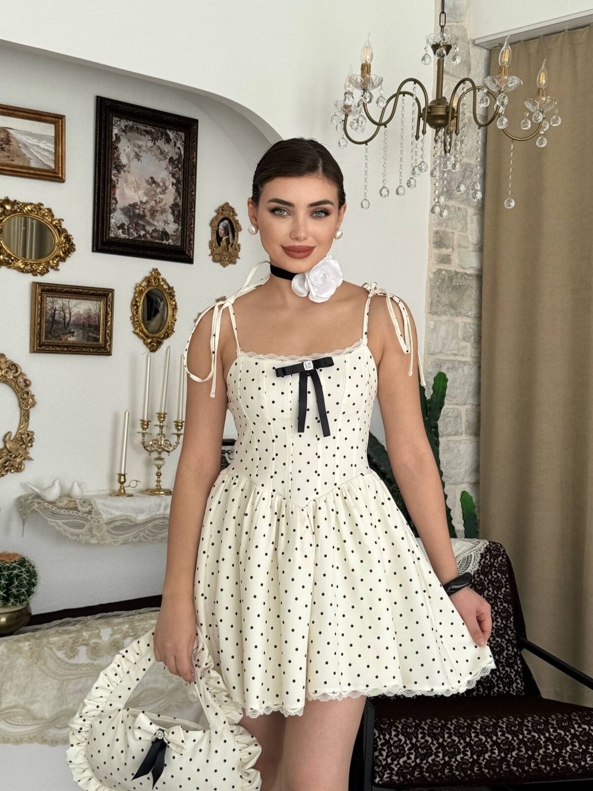 Rochie cu broșă Seuss