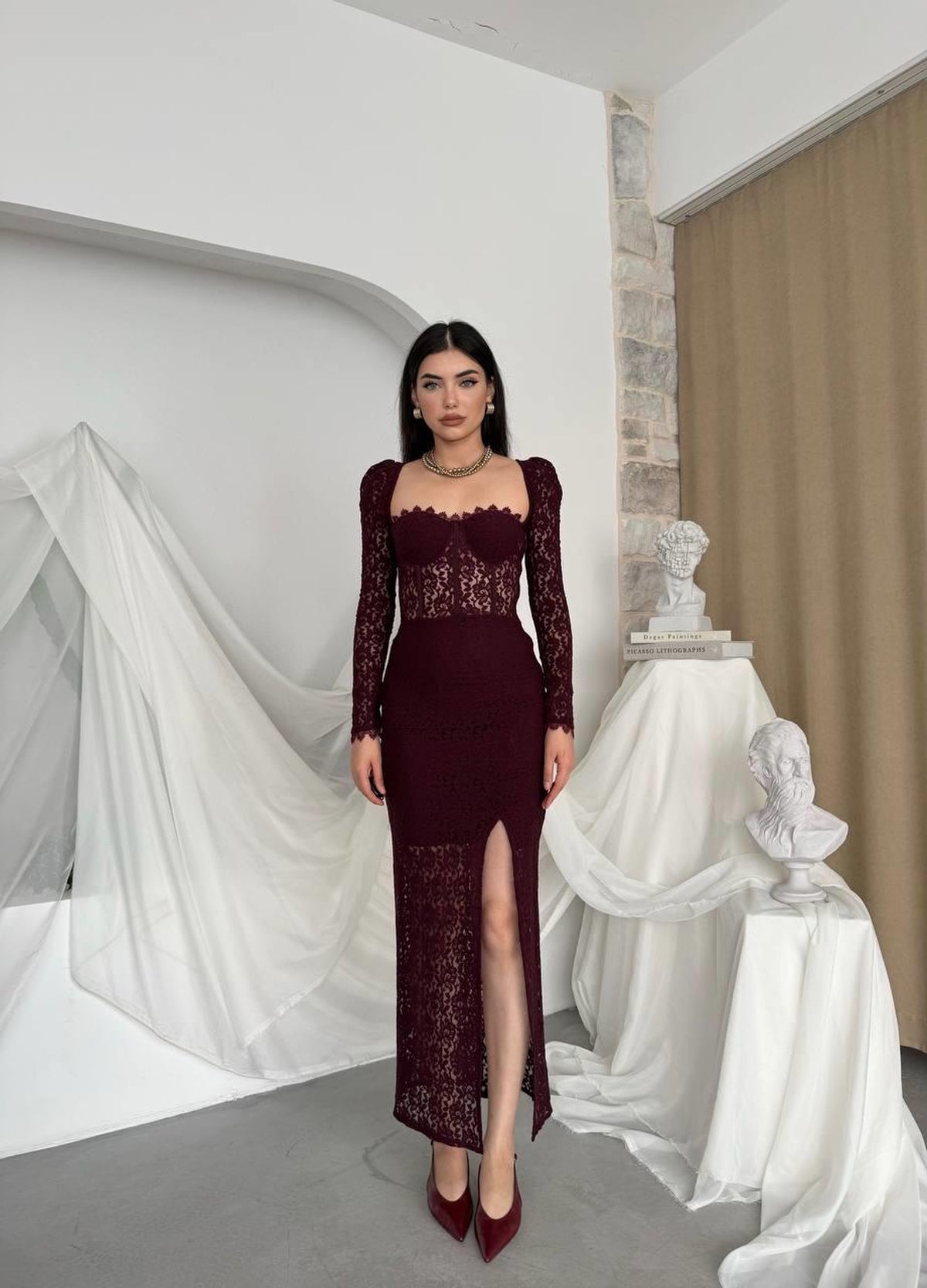 Rochie Siena cu crăpătură decorativă
