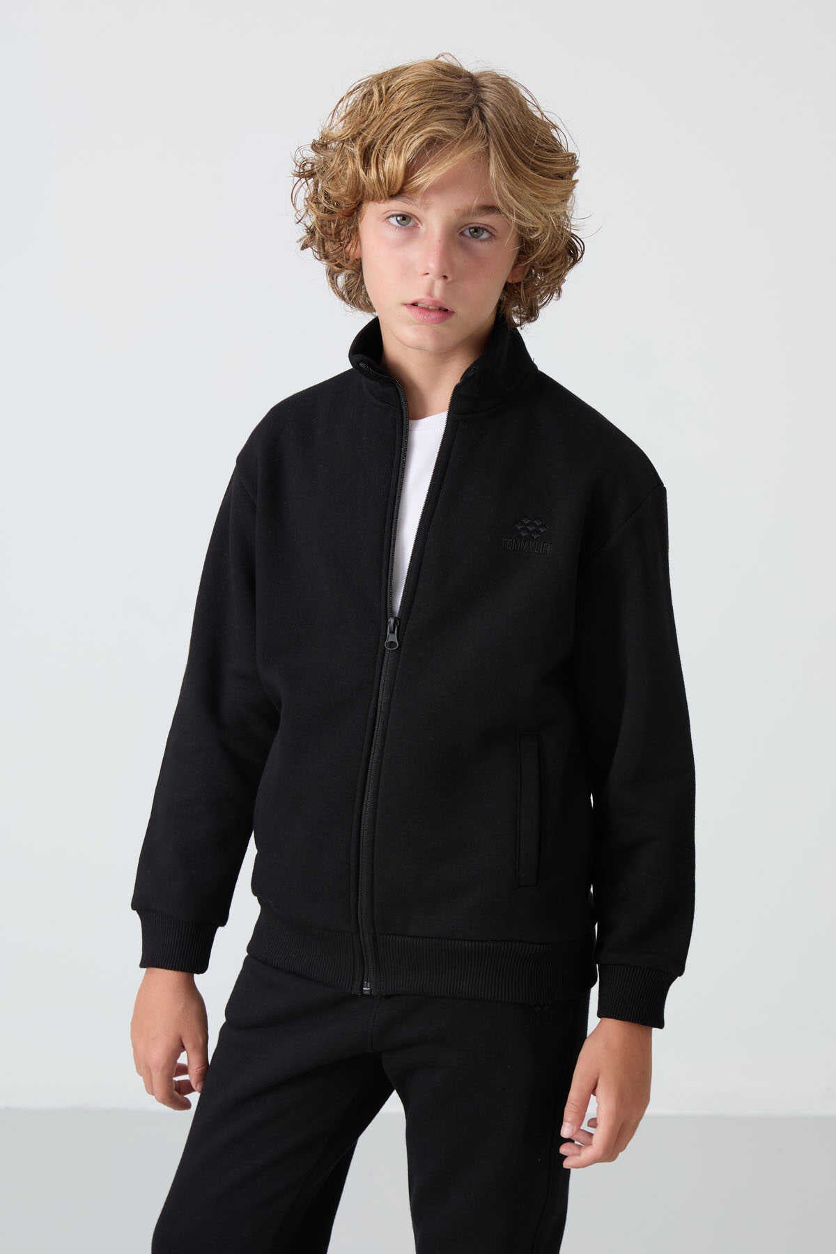 Set trening Tommylife Wholesale pentru băieți, 7-15 ani, cu guler ridicat, 11256, negru